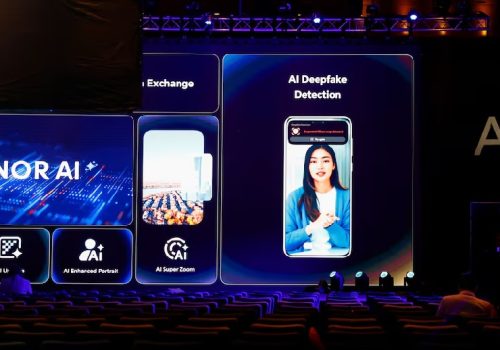 चिनियाँ स्मार्टफोन कम्पनी अनरद्वारा एआई उपकरणहरूमा १० अर्ब डलर लगानी गर्ने घोषणा