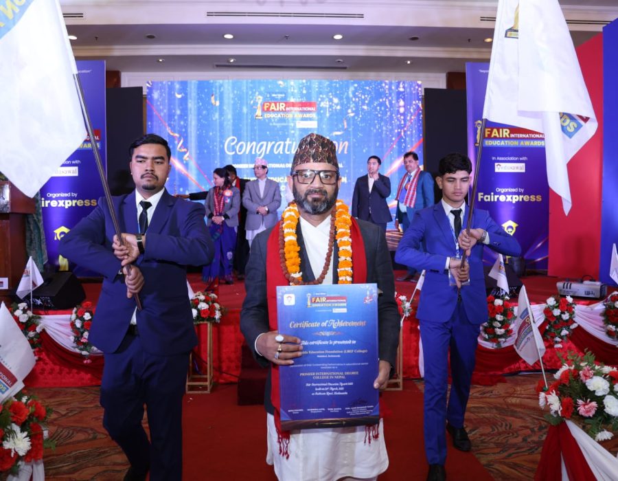 लर्ड बुद्ध एजुकेशन फाउण्डेशनलाई पायोनियर इन्टरनेशनल डिग्री कलेज विधामा पुरस्कार