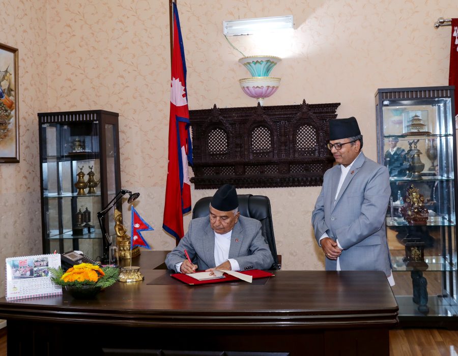 विद्युतीय व्यापार (ई–कमर्स) विधेयक सहित चार विधेयक प्रमाणीकरण