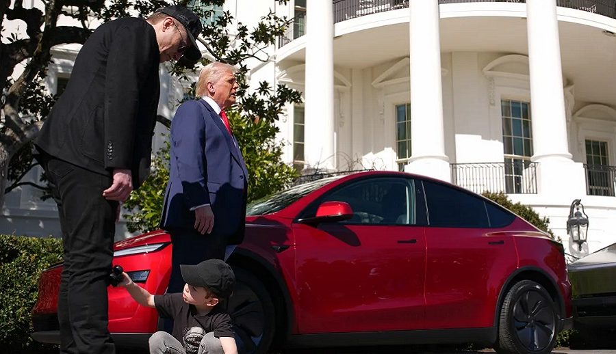 अमेरिकी राष्ट्रपति ट्रम्प भन्छन्-टेस्ला डिलरशिपमा भएको हिंसालाई घरेलु आतंकवादको रूपमा लिइनेछ