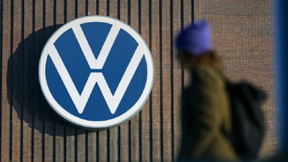 जर्मनीको मोटर कम्पनी फक्सवागनद्वारा पचास हजार रोजगारी कटौती गर्ने घोषणा