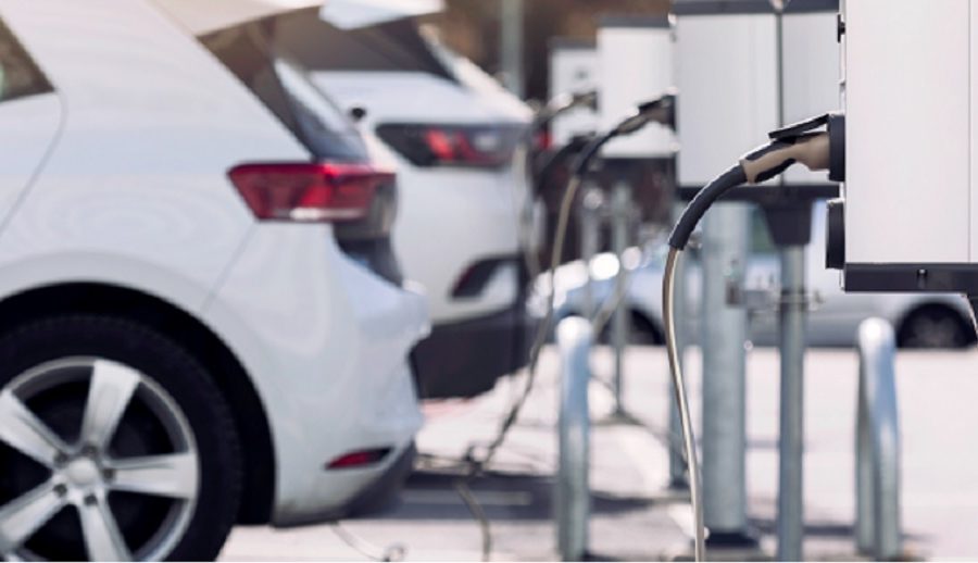 तातोपानी नाकाबाट ७ अर्बको विद्युतीय गाडी भित्रियो