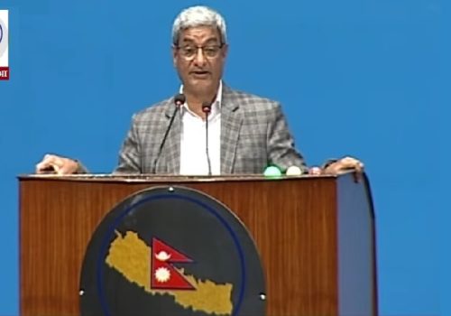 ९० वर्षमाथिका जेष्ठ नागरिकलाई राष्ट्रिय परिचय पत्र नभए पनि सेवा लिन बाधा पर्दैन: गृहमन्त्री लेखक