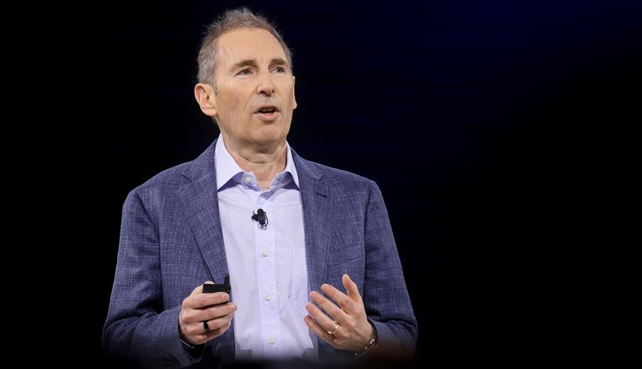 एआईमा अहिले आक्रामक लगानी गर्नुपर्छ: अमेजनका सीईओ ज्यासी