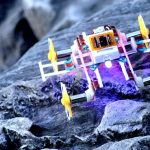 चिनियाँ वैज्ञानिकहरूले विश्वको सबैभन्दा सानो, नजोडिएका माइक्रो-रोबोट विकास गरे