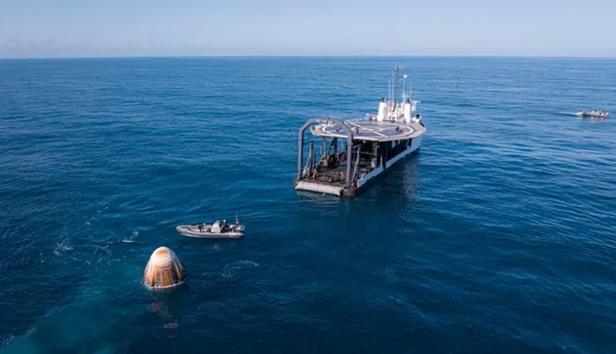 स्पेसएक्सको फ्राम २ मिसनमा रहेको ड्र्यागन क्याप्सुल फ्लोरिडाको समुद्रमा अवतरण