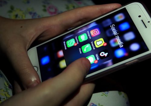 मेटाले इन्स्टाग्राममा किशोरकिशोरीहरूको लाइभस्ट्रिमिङलाई रोक लगायो