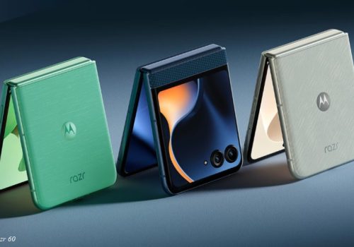 मोटोरोलाले विश्वव्यापी रूपमा आफ्नो फोल्डेबल स्मार्टफोनहरूः रेजर ६०, रेजर ६० अल्ट्रा, र रेजर+ (२०२५) लन्च गर्यो