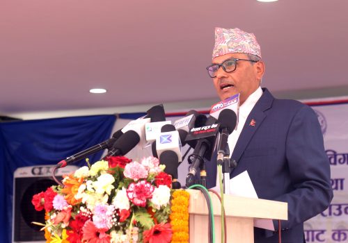 विद्युतीय भुक्तानी कारोबारमा वृद्धिले डिजिटल वित्तीय समावेशितालाई प्रवर्द्धन गरेको गभर्नर अधिकारीको भनाइ