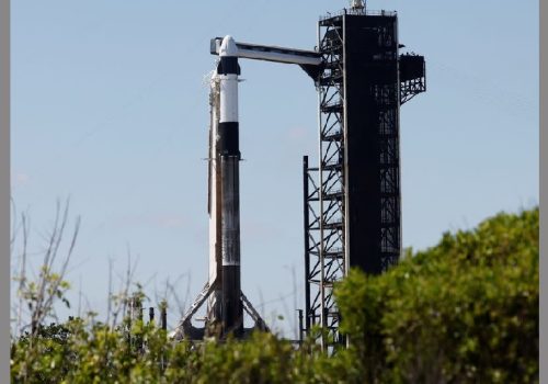 स्पेसएक्सले फ्राम२ ध्रुवीय–परिक्रमा मिसनमा निजी अन्तरिक्ष यात्री टोली प्रक्षेपण गर्यो