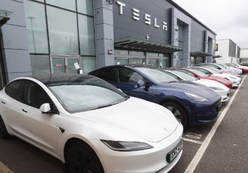 टेस्लाले मुम्बईमा आफ्नो पहिलो अनुभव केन्द्र सुरु गर्दै