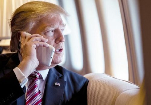 ट्रम्पको करका कारण चीनमा आईफोनको मूल्य २,३०० अमेरिकी डलर पुग्न सक्ने