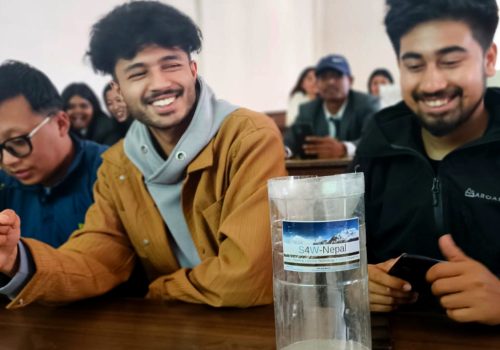 नेपाल इन्जिनियरिङ कलेजका विद्यार्थीहरू वर्षा सम्बन्धी तथ्याङ्क संकलनमा परिचालन