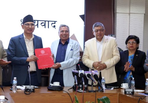 विद्युतीय सवारी साधनमा कर वृद्धि गर्न नहुने चेम्बरको सुझाब