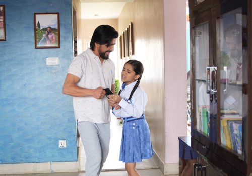 डिजिटल कुलतबाट आफू र बालबालिकालाई बचाउन हेर्नुपर्ने चलचित्र ‘झिल्को’