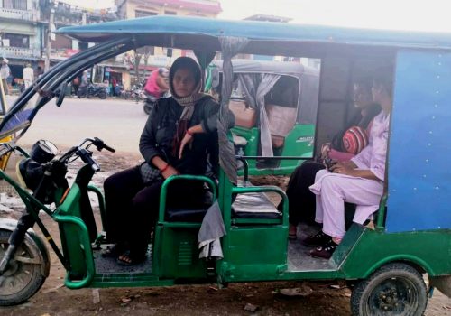 ई–रिक्साले फेरियो जीवनशैली