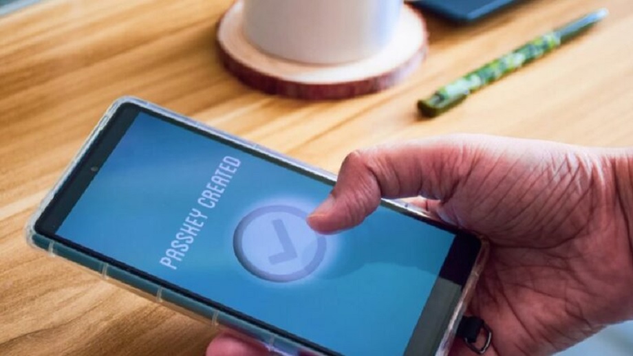 पासवर्डको आवश्यकता हटाउँदै पासवर्डलेस लगइनतर्फ कदम चाल्दै गुगल