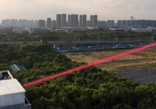 चीनले विकास गर्यो लगभग २ किलोमिटर टाढाबाट साना अक्षर पढ्न सक्ने लेजर प्रविधि