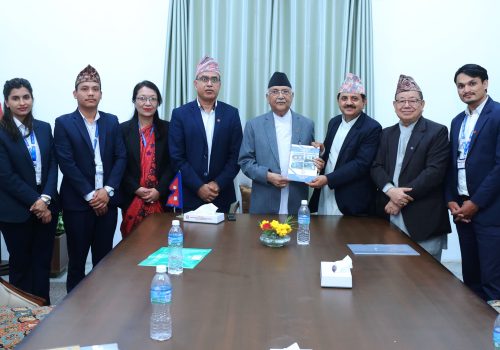 प्रधानमन्त्रीसमक्ष नाष्टको सेवा आयोगको प्रतिवेदन पेस