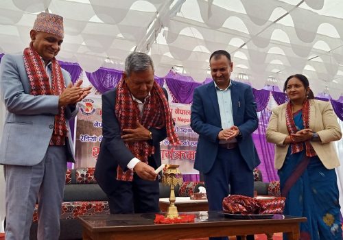 अनलाइनका कारण साइबर क्राइम बढ्यो, ४० हजारभन्दा बढी उजुरी छन्: मन्त्री गुरुङ