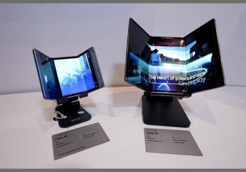 सामसङले ट्राई–फोल्ड मोडेल बाहेक अर्को पुस्ताको फोल्डेबलको ठूलो उत्पादन सुरु गरेको अनुमान