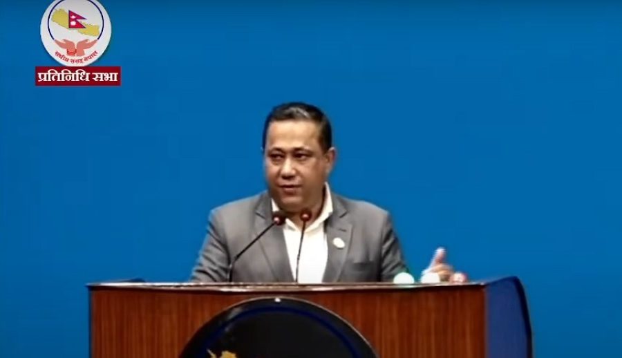 आईटीका नाममा ३० वर्ष पुरानो क्यूबेसिक पढाइँदैछ, एआईसँग जोडिने पाइथनजस्ता कोर्स कहिले राख्ने?-सांसद खनाल