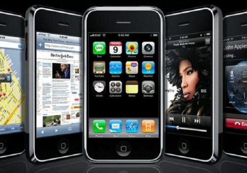 १८ वर्ष अघि प्रस्तुत गरिएको थियो पहिलो आईफोन, के यसले साँच्चै नै संसारमा परिवर्तन ल्यायो?