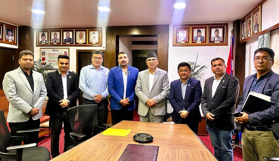 नाडा अटो शो २०२५ सम्बन्धमा उपप्रधान तथा अर्थमन्त्रीसँग नाडा प्रतिनिधिमण्डलको भेटघाट