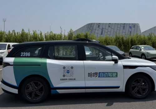 चिनियाँ ब्याट्री जायन्ट सीएटीएल नयाँ संयुक्त उद्यमको साथ रोबोट्याक्सी क्षेत्रमा प्रवेश