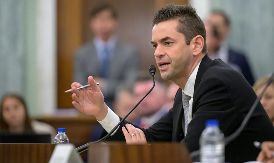 नासाको नेतृत्वबाट इसाकम्यानलाई हटाइयो