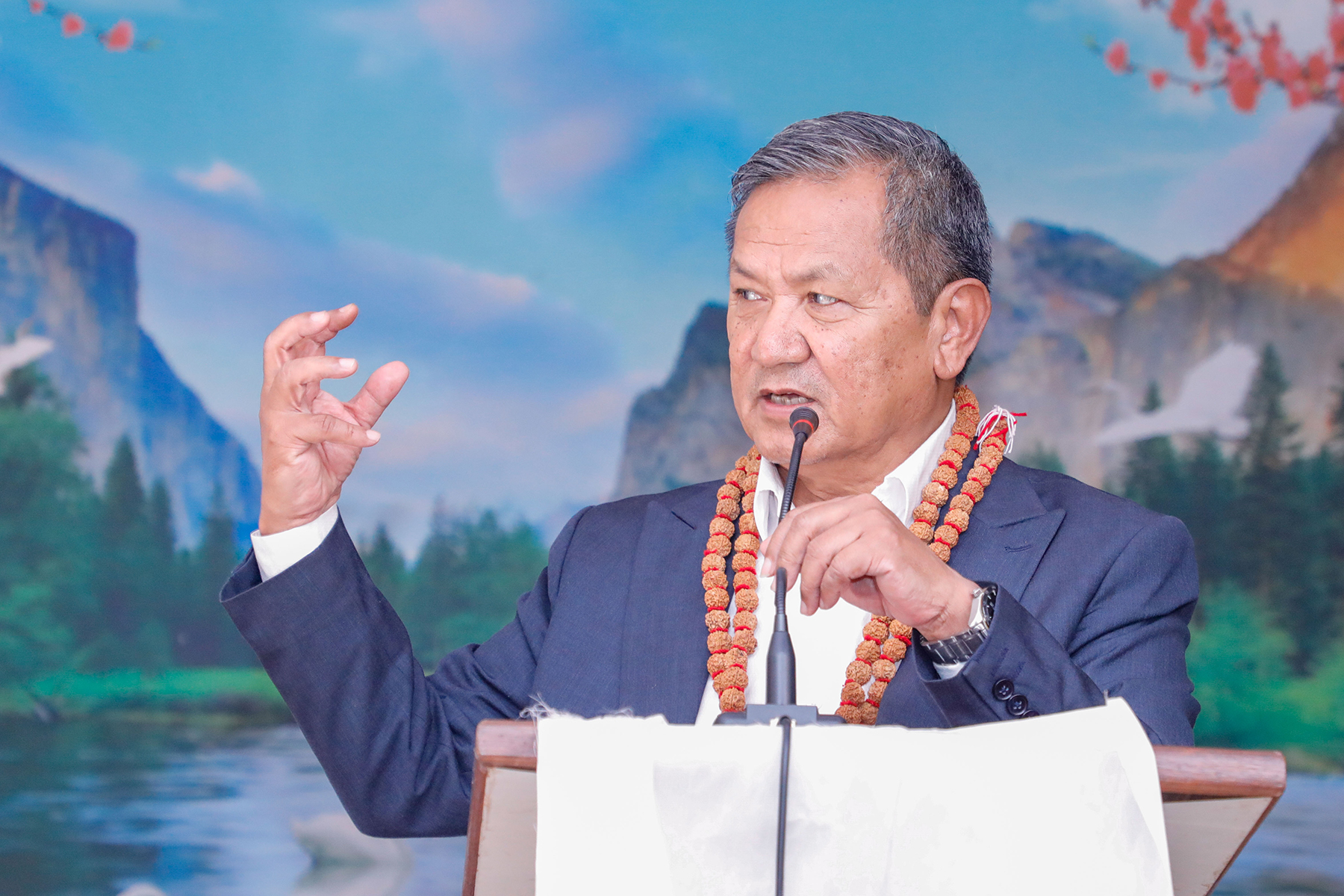 घरघरमा टेलिभिजन हेर्न सकिनेगरी फोरजी सेवा सञ्चालन गर्दैछौँ : मन्त्री गुरुङ