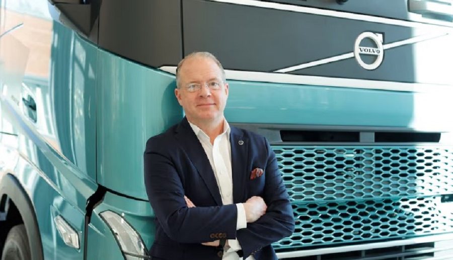 भोल्भो र डेमलर ट्रकले मिलेर सफ्टवेयर-आधारित सवारीसाधन कार्यक्रम विकास गर्ने