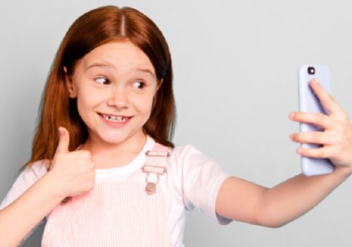 के स्क्रीनटाइमले बालबालिकाको मस्तिष्कमा साँच्चै असर पार्छ? यस्तो छ नयाँ तथ्य