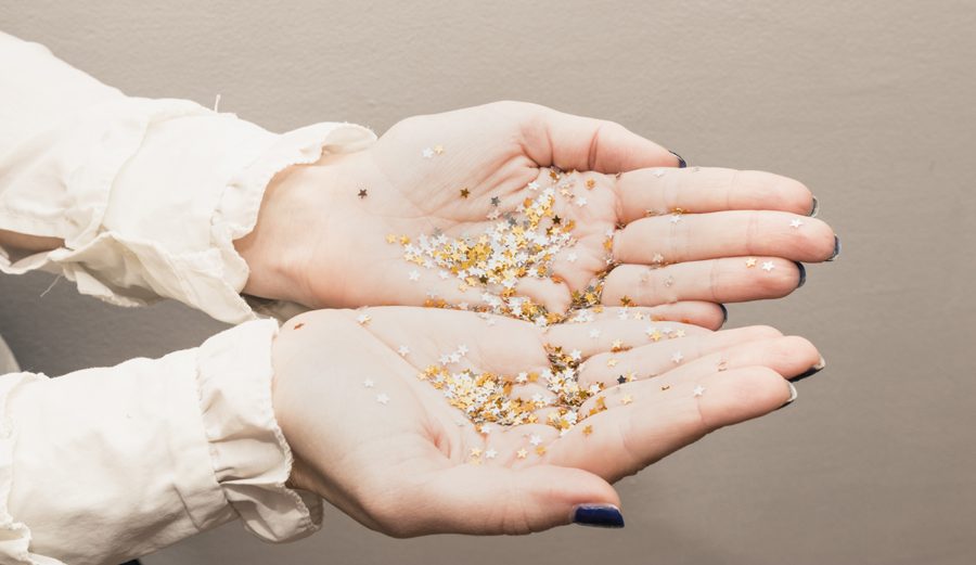 प्लास्टिकभन्दा सिसाका बोतलमा माइक्रोप्लास्टिक बढी भेटिएको एक अध्ययनको दावी