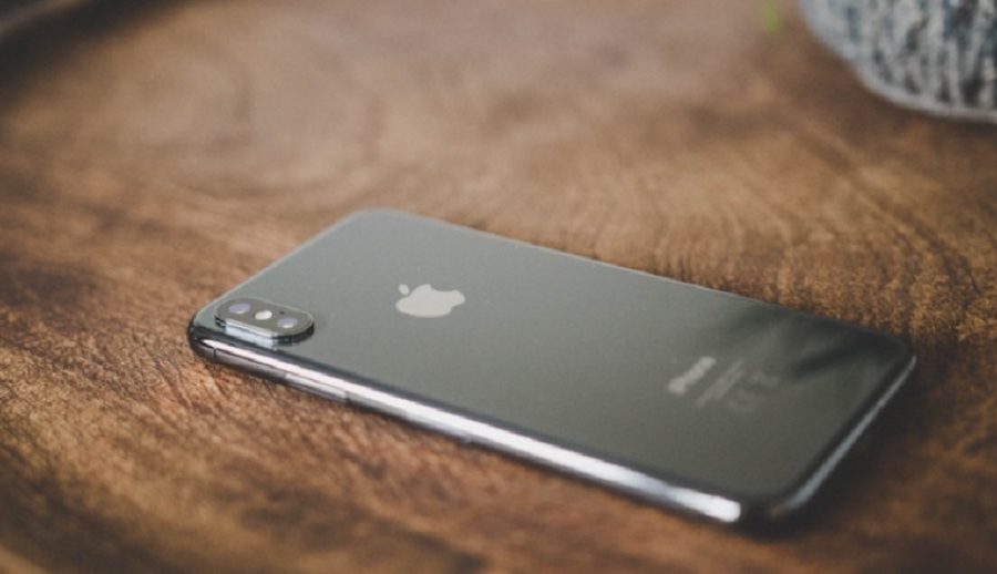 प्रत्यक्ष भेटघाट वा कुराकानीका क्रममा  फोनको स्क्रिनलाई भुईँतिर फर्काउनु किन महत्त्वपूर्ण छ? यस्तो छ कारण