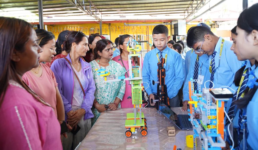 एभरेस्ट स्कुलमा श्रृजनात्मक विज्ञान प्रदर्शनी सम्पन्न