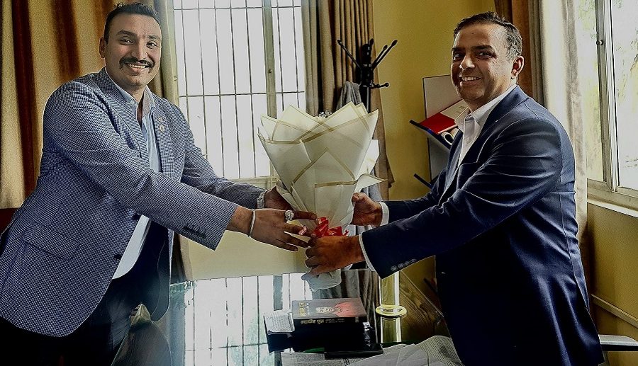 नाडा अटोमोबाइल्सका प्रतिनिधिद्वारा यातायात व्यवस्था विभागका महानिर्देशकसँग छलफल