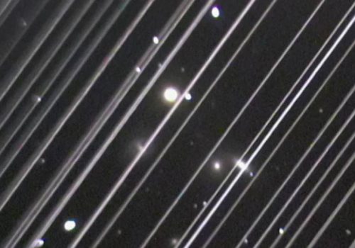 स्टारलिंक स्याटेलाइटले खगोल विज्ञानमा हस्तक्षेप गरिरहेको छ-अध्ययन