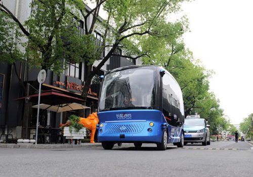 सांघाईले उच्च-स्तरीय स्वायत्त ड्राइभिङको लागि अग्रणी क्षेत्र निर्माण गर्ने योजनाको अनावरण गर्यो