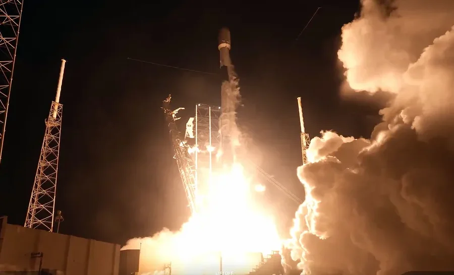 स्पेसएक्सद्वारा नयाँ फाल्कन ९ मार्फत् फेरि २८ ओटा स्याटेलाइट तल्लो पृथ्वी कक्षमा प्रक्षेपण