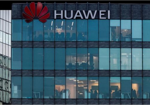 ह्वावेले मध्य पूर्व र दक्षिणपूर्व एशियामा एआई चिप सम्झौताहरू खोजिरहेको रिपोर्टको खुलासा