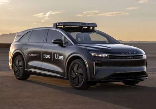 उबर र लुसिडबिच ६ वर्षे रोबोट्याक्सी सम्झौतामा हस्ताक्षर, ईभी कम्पनीमा ३० करोड डलर लगानी गर्ने