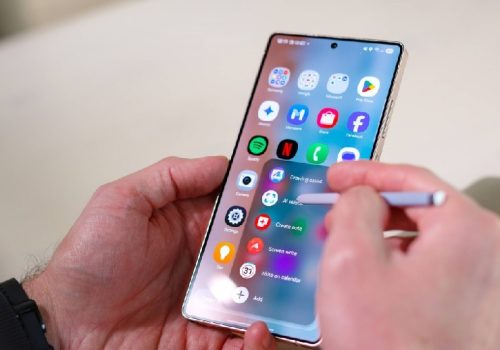 सामसङले वान यूआई ८ डिभाइसहरूमा बुटलोडर अनलकिङमा प्रतिबन्ध लगायो