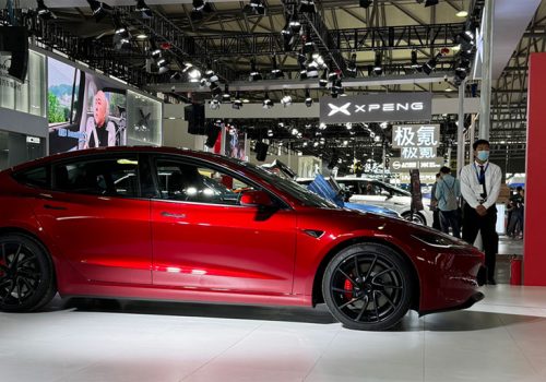 टेस्लाले चीनमा बढायो लामो दूरीको मोडेल ३ को मूल्य, सुधारिएको दायरा र कार्यसम्पादन प्रदान