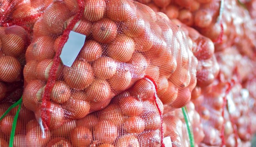 सामाजिक सञ्जालमा देखेको प्रविधि प्रयोग गरेर प्याज भण्डारण