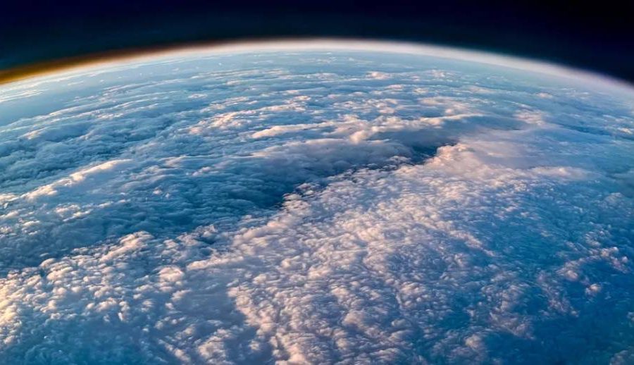 सूर्यको प्रकाशद्वारा सञ्चालित साना उपकरणले पृथ्वीको वायुमण्डलमा रहस्यमय क्षेत्र पत्ता लगाउन सक्ने