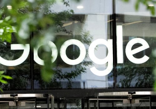 टेक्स्ट म्यासेजको लागि क्यूआर कोड भेरिफिकेसन परीक्षण गर्दै गुगल