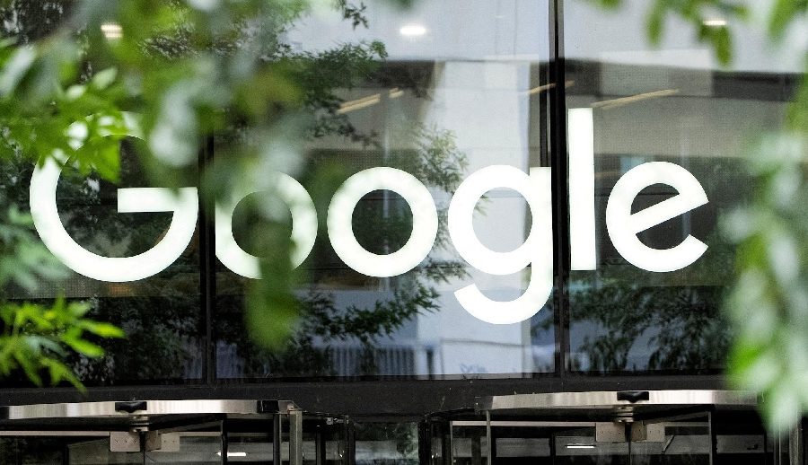 टेक्स्ट म्यासेजको लागि क्यूआर कोड भेरिफिकेसन परीक्षण गर्दै गुगल