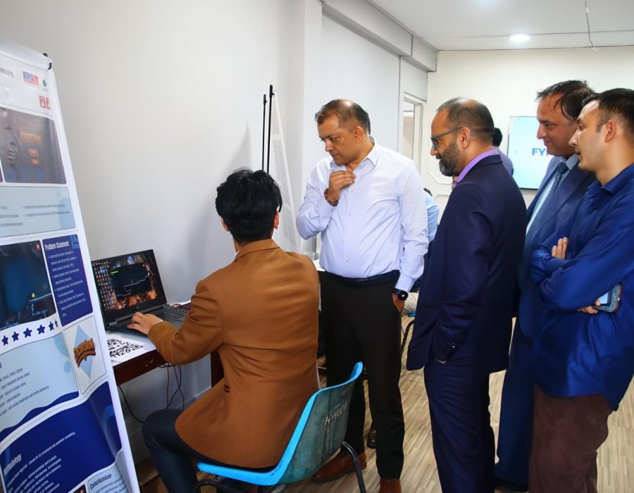 लर्डबुद्धका विद्यार्थीले विकास गरेका एआई तथा सफ्टवेयरहरूको काँग्रेसका नेता गगन थापाद्वारा अवलोकन