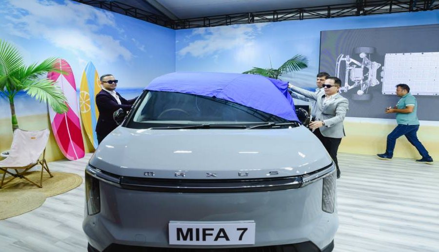 Maxus MIFA 7 MPV unveiled at the NAIMA Nepal Mobility Expo 2025